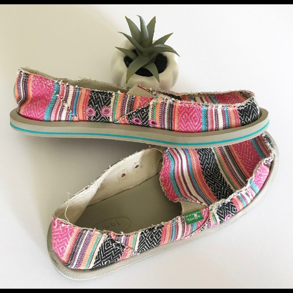 Women's Sanuk shoes